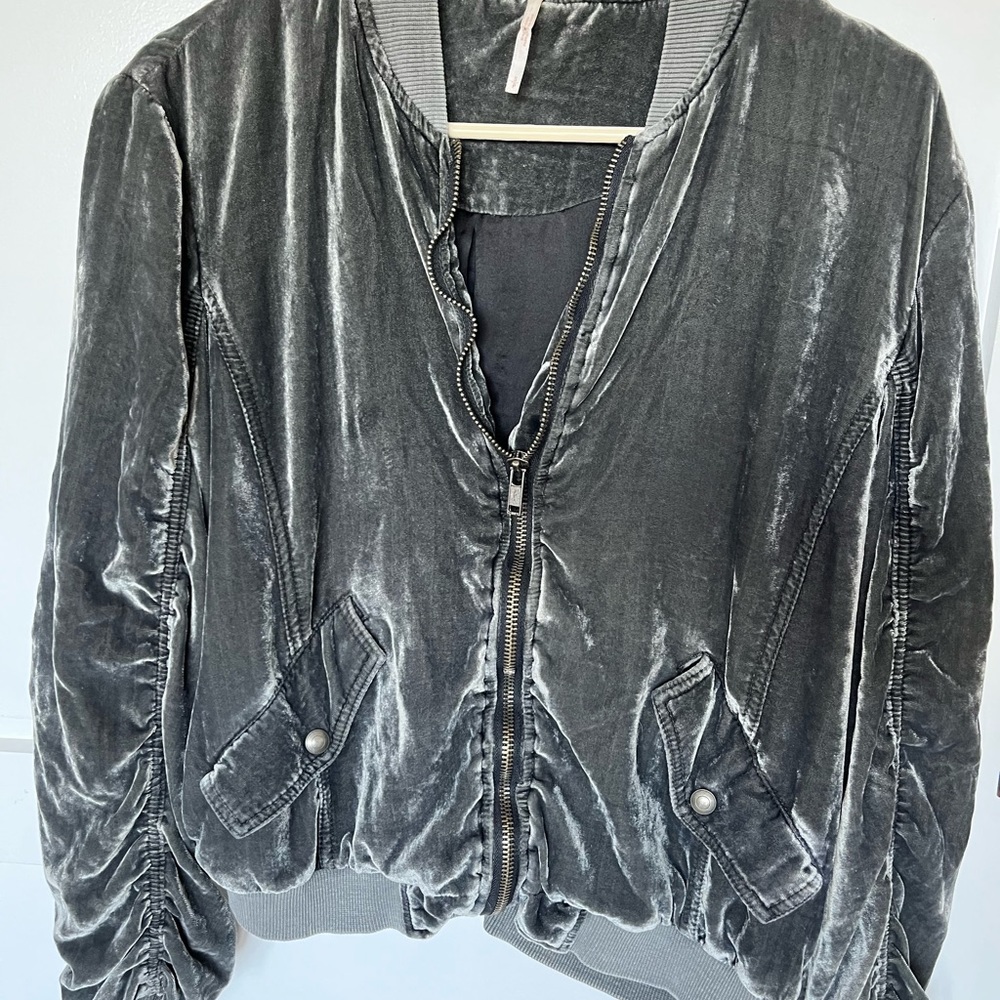 Sexy flirty velvet jacket. Free People size small.